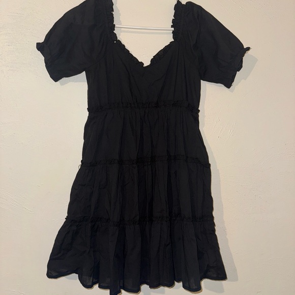 Elegant Black Mini Dress - Picture 1 of 2